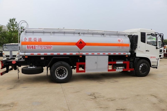 Tianlong KC Dongfengの商用車の燃料タンクのトラック190HP 4X2