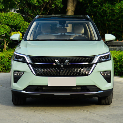 CVT 1.5T 108kwのSAIC GMWulingガソリン コンパクトSUV車