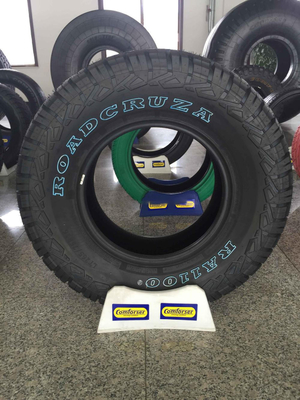 道のタイヤを離れた天然ゴムのアフター・マーケットの自動車部品放射状RA1100 4x4