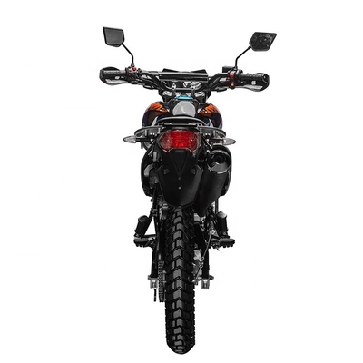 Yamaha 200ccのオートバイ7500r/Minを競争させるISO CCC 80km/Hの通り