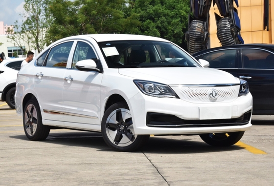 120kw 230NMの長期Dongfengの電気自動車のセダンAEOLUS E70