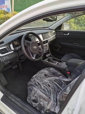セダンによって使用される中型車115kwのKIA K5雑種2.0L GLS 6の速度