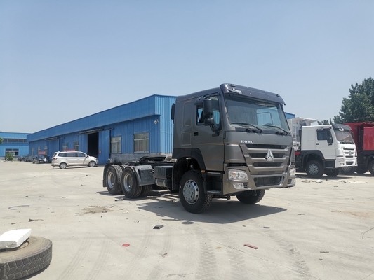 385馬力Sinotruk Howo 6x4は頑丈なトラック6x4 ZZ4257N3247C1を使用した