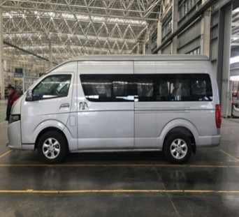 Changan Hiace 5.4mガソリン15 Seaterは乗客バス3TZエンジンを使用した