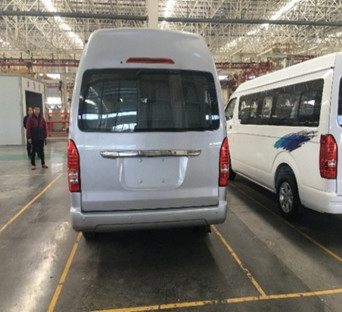 Changan Hiace 5.4mガソリン15 Seaterは乗客バス3TZエンジンを使用した