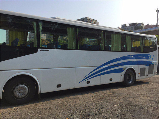 Yutongのコーチによって使用される乗客バス67座席マイレッジ300000km