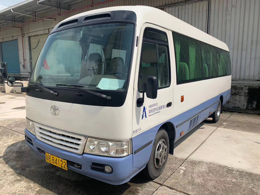 4.0L 100kwトヨタ・コースターの乗客バス23 Seaterのディーゼル4.0ユーロ3