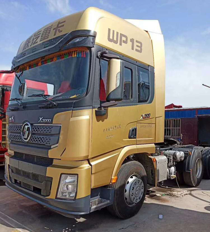 Weichai WP13.500E501 Shacmanのトラクターは40トン頑丈なトラックの牽引の固まりを使用した
